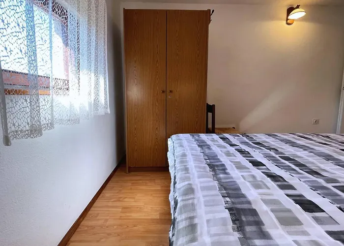 Srdoc ゲストハウス シロ