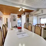 Srdoc Guest house