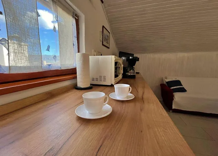 Srdoc Πανσιόν 3*