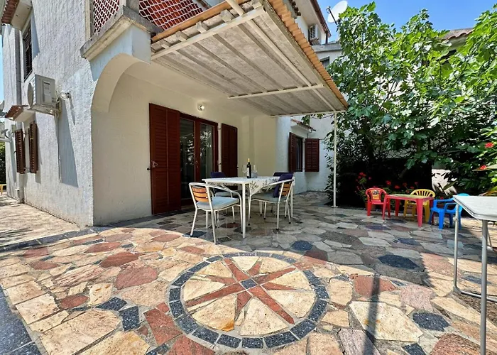 Srdoc Πανσιόν 3*